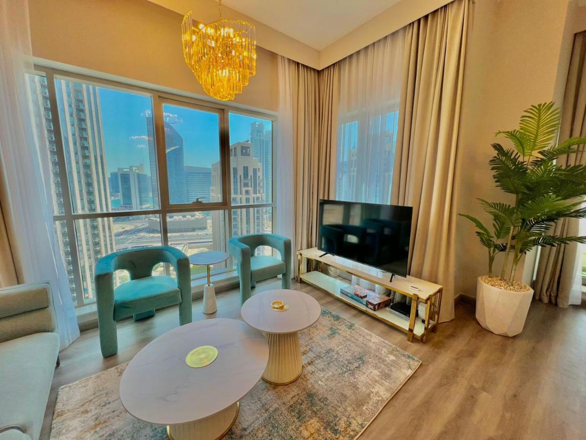 First Class 2Br With Burj Khalifa & Downtown View Dubai Exterior photo