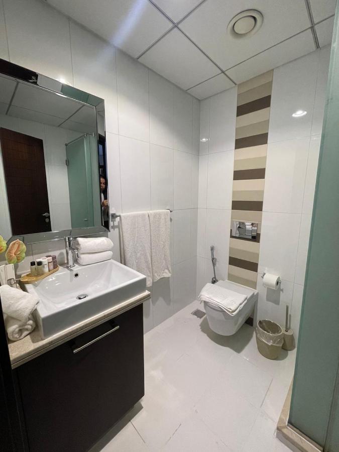 First Class 2Br With Burj Khalifa & Downtown View Dubai Exterior photo